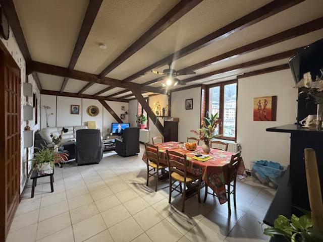 Vente Appartement 4 pièces 108 m2 Saint claude