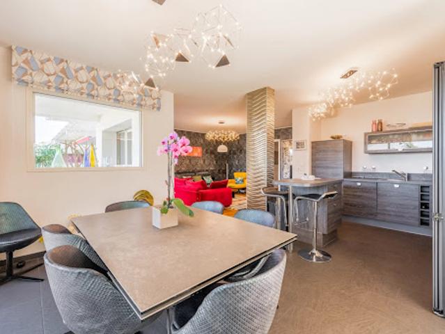 Vente Appartement 4 pièces 111.78 m2 Evian les Bains