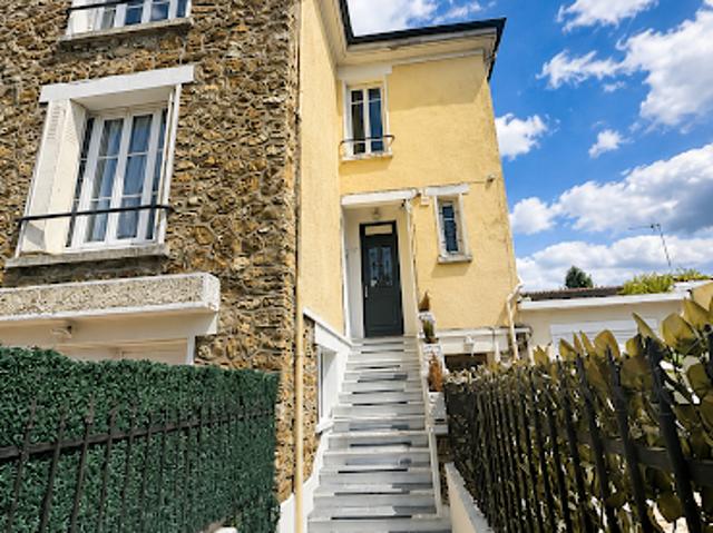 Vente Appartement 4 pièces 111 m2 Melun
