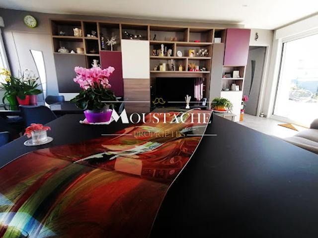 Vente Appartement 4 pièces 111 m2 Royan
