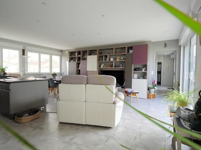 Vente Appartement 4 pièces 111 m2 Royan