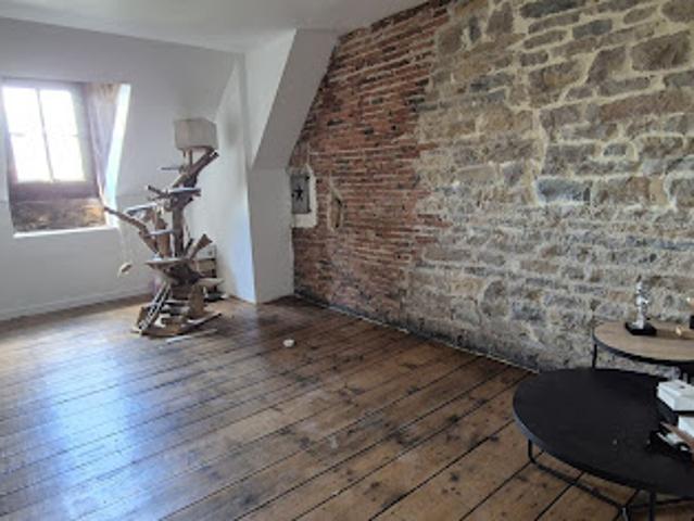 Vente Appartement 4 pièces 112 m2 Lons le Saunier