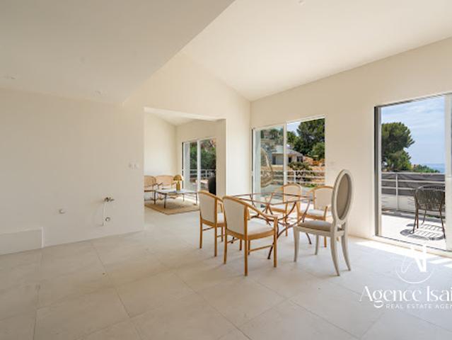 Vente Appartement 4 pièces 112 m2 Le Lavandou