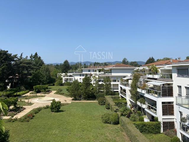 Vente Appartement 4 pièces 117.84 m2 Tassin la Demi Lune