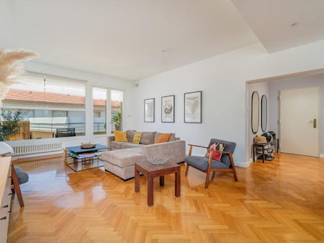 Vente Appartement 4 pièces 117 m2 Marseille 8ème