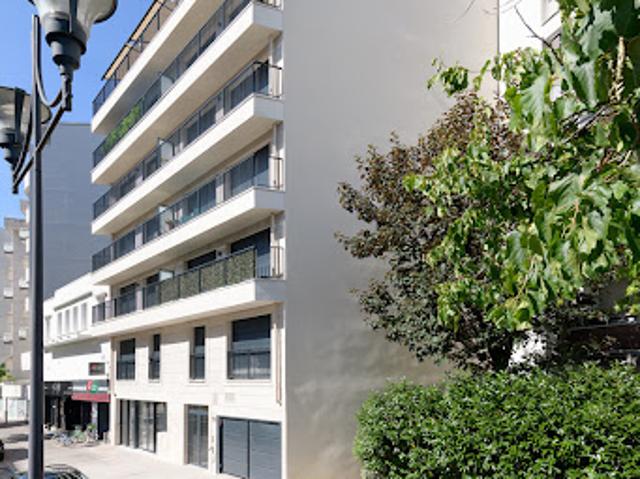 Vente Appartement 4 pièces 118 m2 Courbevoie
