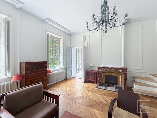 Vente Appartement 4 pièces 119.95 m2 Saint Cyr au Mont d'Or