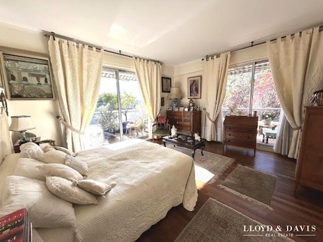 Vente Appartement 4 pièces 120.19 m2 Marseille 8ème