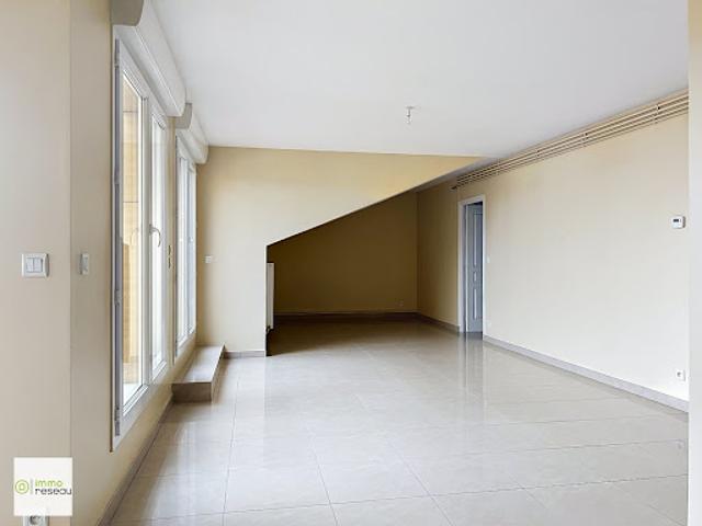 Vente Appartement 4 pièces 121 m2 Saint Quentin