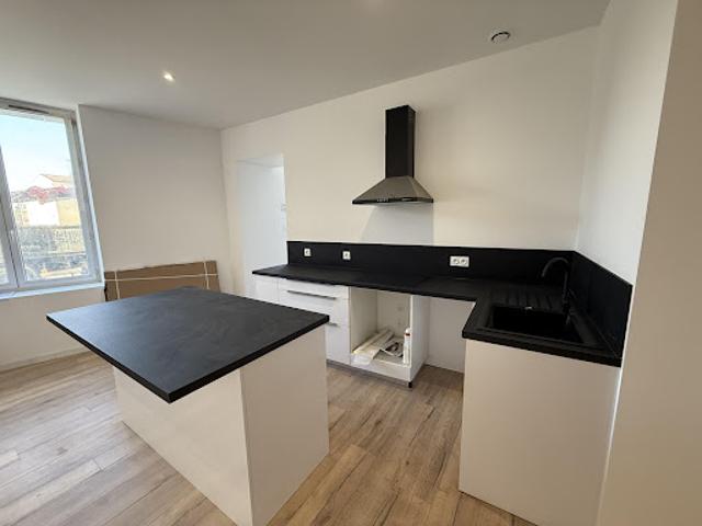 Vente Appartement 4 pièces 124 m2 Villeneuve sur Lot