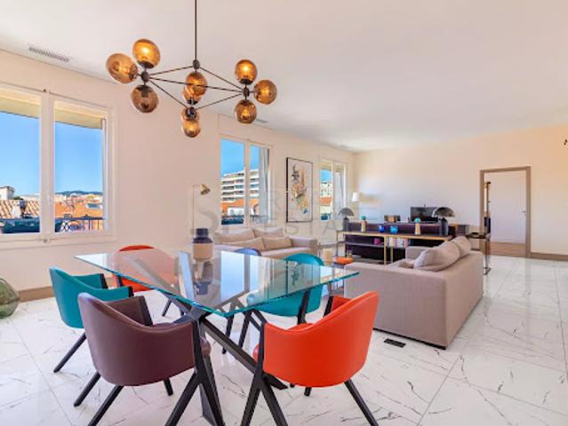 Vente Appartement 4 pièces 126.72 m2 Cannes