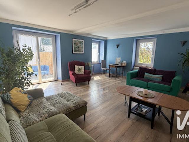 Vente Appartement 4 pièces 126 m2 Cranves Sales