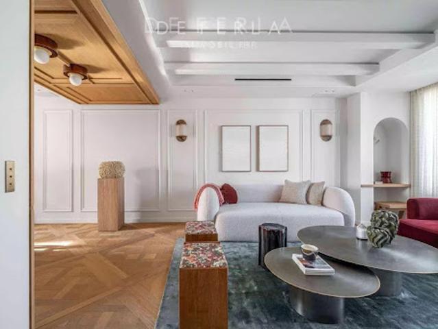 Vente Appartement 4 pièces 127 m2 Paris 8ème