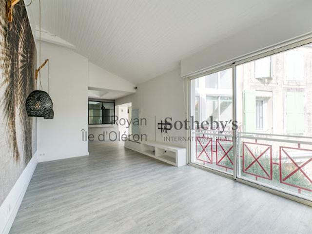 Vente Appartement 4 pièces 128 m2 Saintes