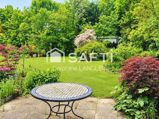 Vente Appartement 4 pièces 130 m2 Saint Brice Courcelles