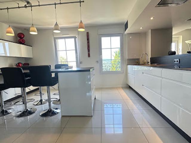 Vente Appartement 4 pièces 131 m2 Vienne