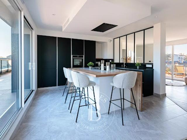 Vente Appartement 4 pièces 132.8 m2 Nantes