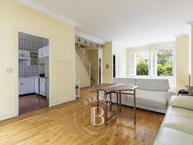 Vente Maison 4 pièces 133.28 m2 Paris 16ème