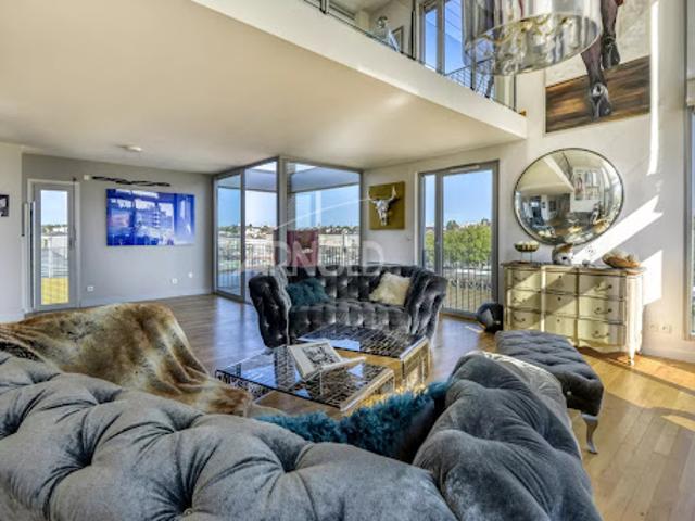 Vente Appartement 4 pièces 133.56 m2 Nantes