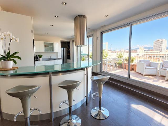 Vente Appartement 4 pièces 133 m2 Marseille 6ème