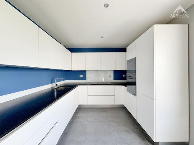 Vente Appartement 4 pièces 133 m2 Saint Genis Pouilly