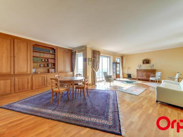 Vente Appartement 4 pièces 136.37 m2 Caluire et Cuire