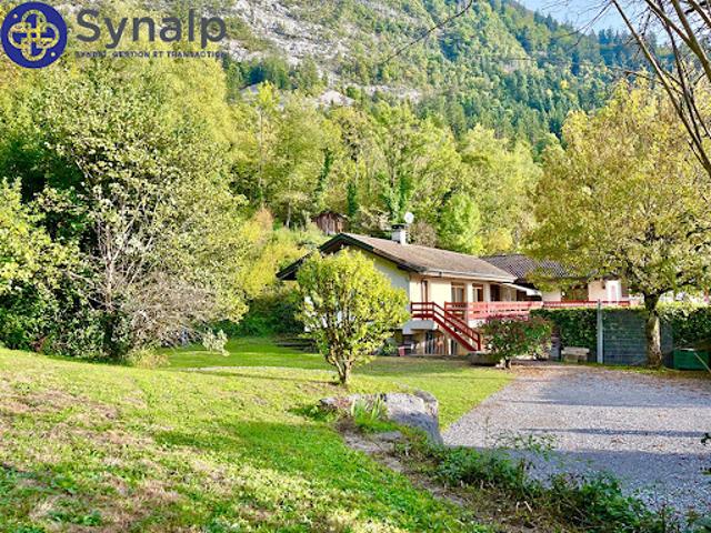 Vente Appartement 4 pièces 137 m2 Cluses
