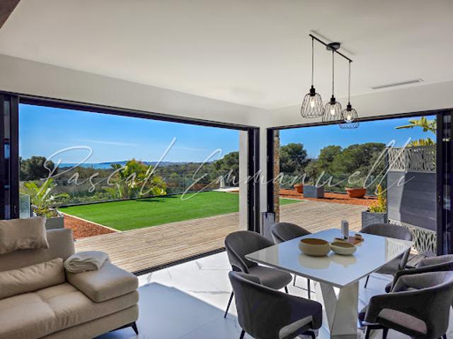 Vente Appartement 4 pièces 137 m2 Villeneuve Loubet