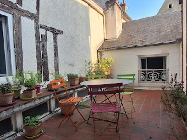 Vente Appartement 4 pièces 140 m2 Sens
