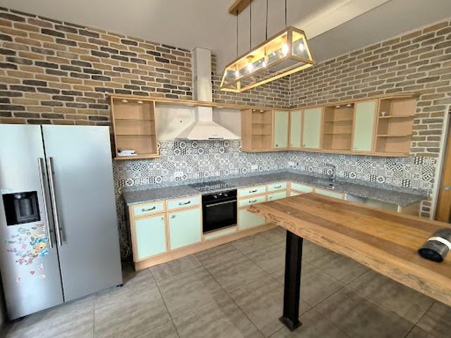 Vente Appartement 4 pièces 143.8 m2 Castres