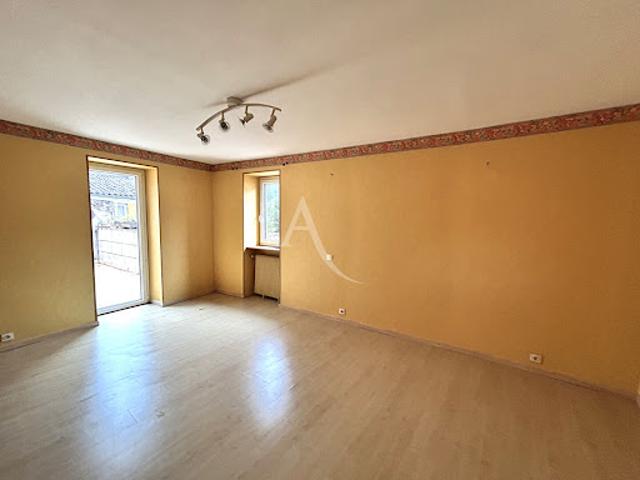 Vente Appartement 4 pièces 143 m2 Macon
