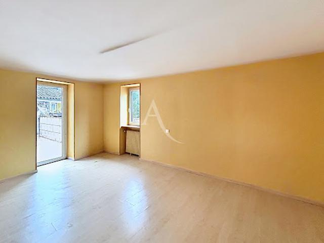 Vente Appartement 4 pièces 143 m2 Macon