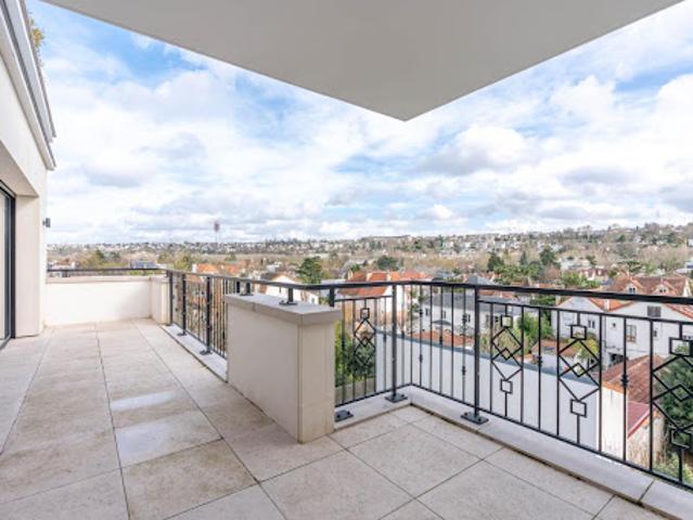 Vente Appartement 4 pièces 144 m2 La Varenne Saint Hilaire