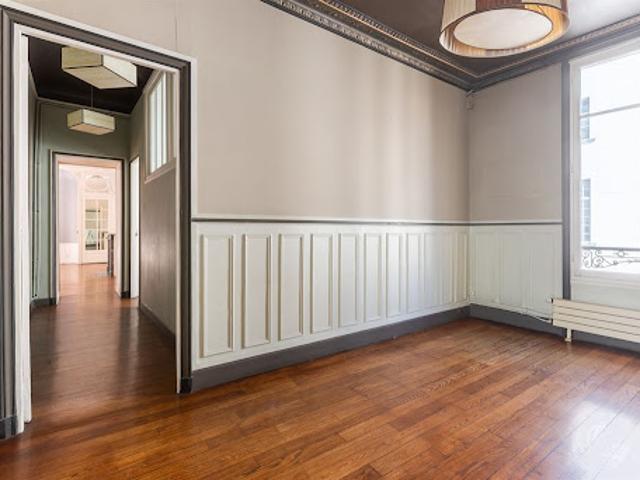 Vente Appartement 4 pièces 149 m2 Paris 1er