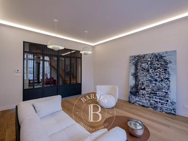 Vente Appartement 4 pièces 150.75 m2 Bordeaux