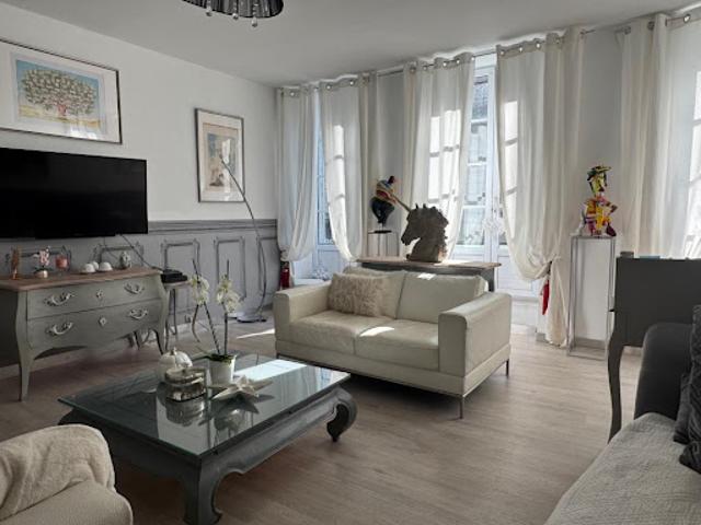 Vente Appartement 4 pièces 151 m2 Rochefort