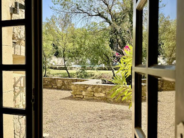 Vente Appartement 4 pièces 153.07 m2 Uzès
