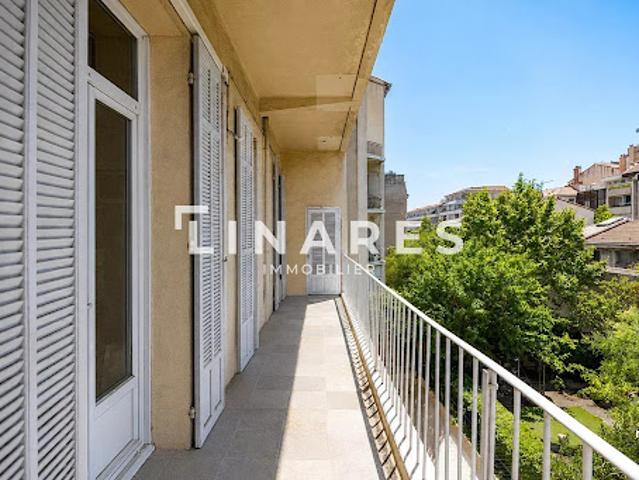 Vente Appartement 4 pièces 158 m2 Marseille 8ème