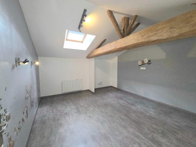 Vente Appartement 4 pièces 159 m2 Triac Lautrait