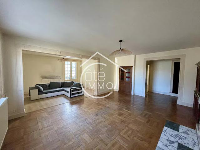 Vente Appartement 4 pièces 160.58 m2 Sainte Foy la Grande