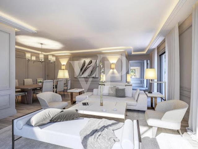 Vente Appartement 4 pièces 174.35 m2 Antibes