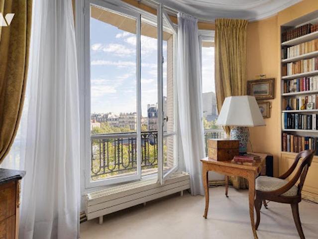 Vente Appartement 4 pièces 176.33 m2 Paris 7ème