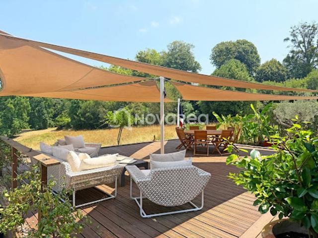 Vente Appartement 4 pièces 179.62 m2 Saint Martin de Seignanx