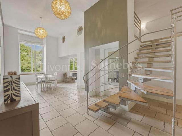Vente Appartement 4 pièces 188 m2 Etrembières