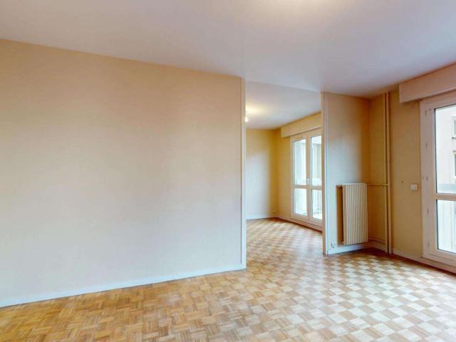 Vente appartement 4 pièces Le Mans République 72