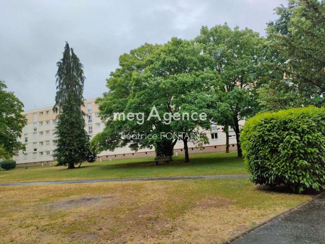 Vente appartement 4 pièces Le Mans Za Zone Commerciale Sud 72