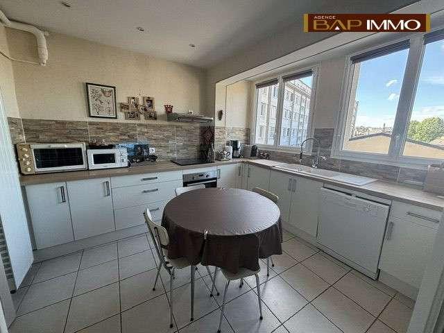 Vente appartement 4 pièces Lisieux Lisieux Nord Est 14