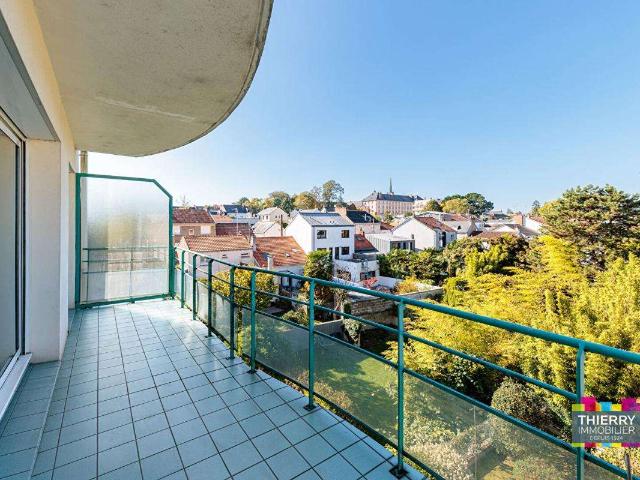 Vente appartement 4 pièces Nantes Rond Point De Rennes 44