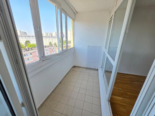 Vente Appartement 57 pièces 57 m2 Ris Orangis