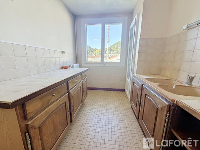 Vente Appartement 5 pièces 77.92 m2 Voiron